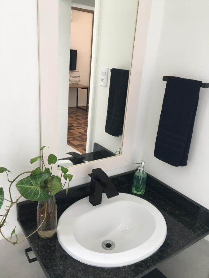 Proximo Dos Melhores Hoteis Do Centro, 2 Quartos, Portaria 24H ฟลอเรียนอโปลิส ภายนอก รูปภาพ